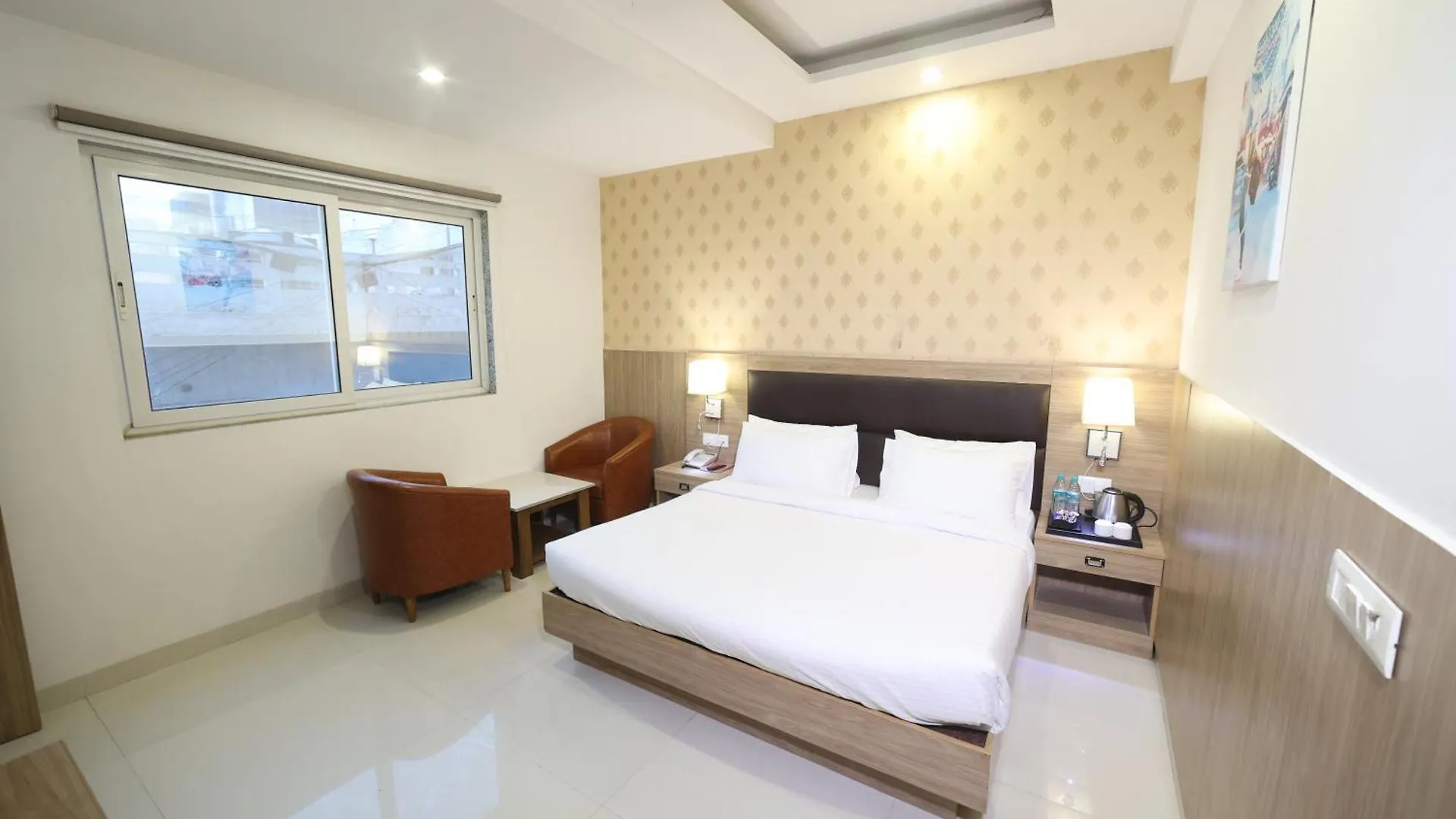 Hotel Elevate Inn - With Complimentary Pickup Or Drop Near Delhi Airport New Delhi