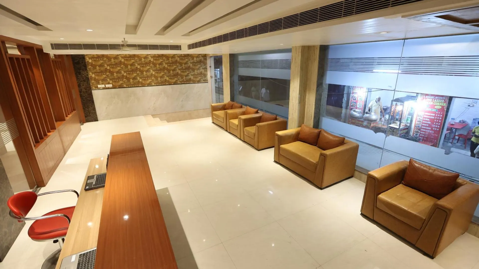 Hotel Elevate Inn - With Complimentary Pickup Or Drop Near Delhi Airport New Delhi