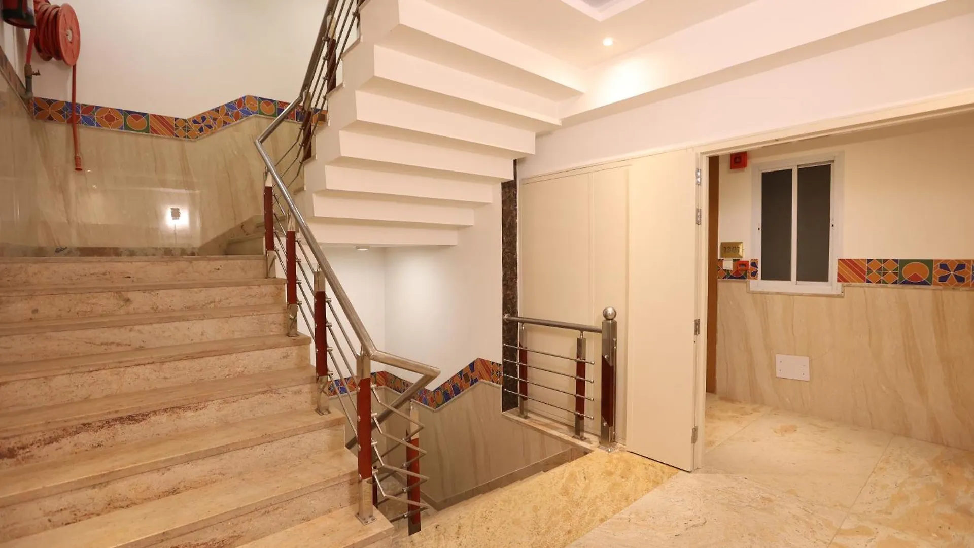 Hotel Elevate Inn - With Complimentary Pickup Or Drop Near Delhi Airport New Delhi