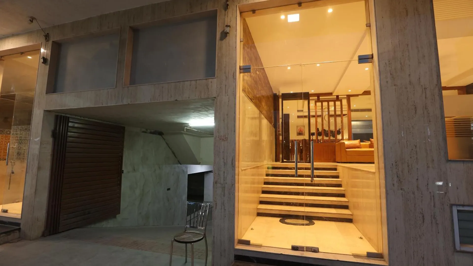****  Hotel Elevate Inn - With Complimentary Pickup Or Drop Near Delhi Airport New Delhi India