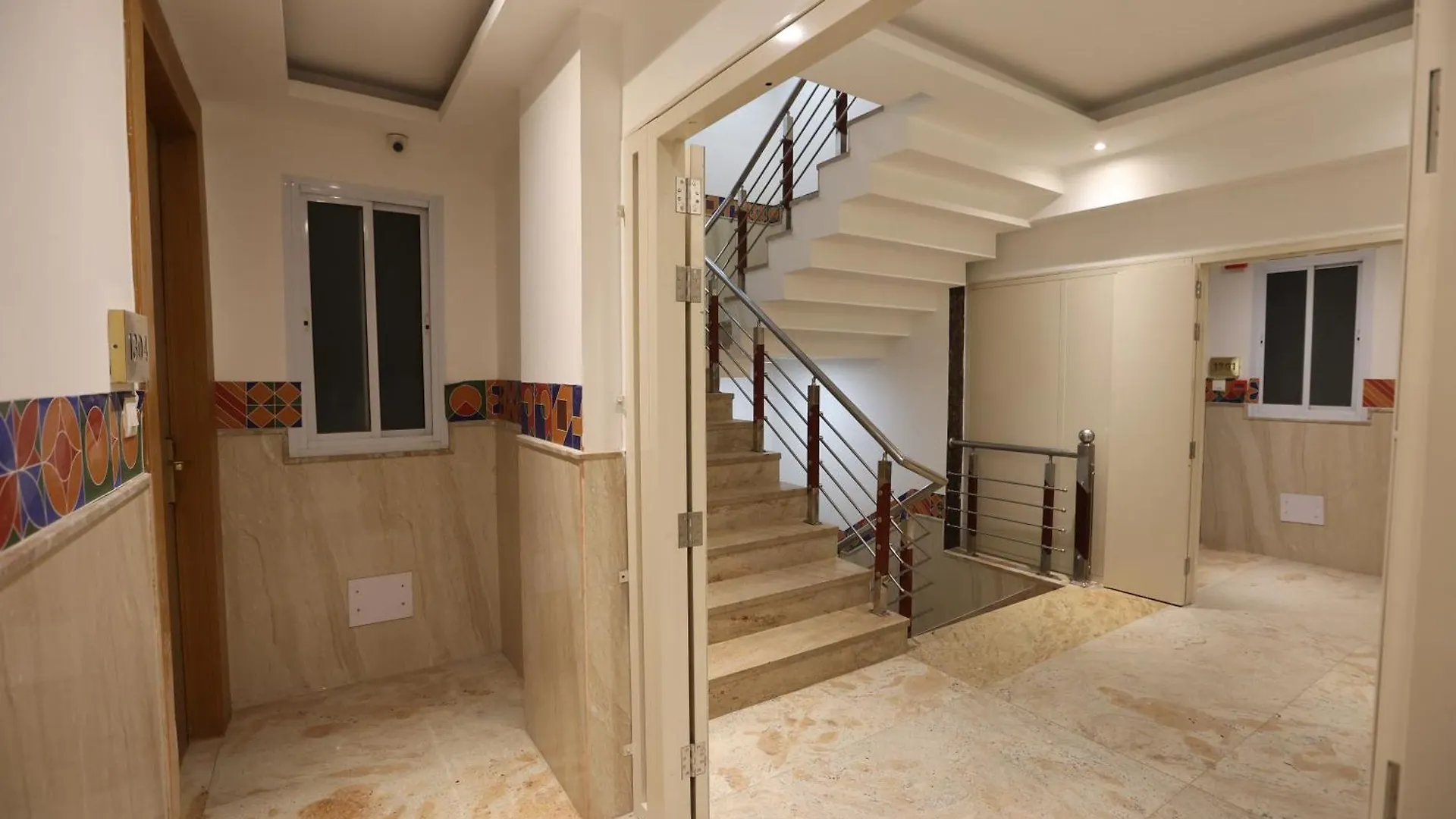 Hotel Elevate Inn - With Complimentary Pickup Or Drop Near Delhi Airport New Delhi